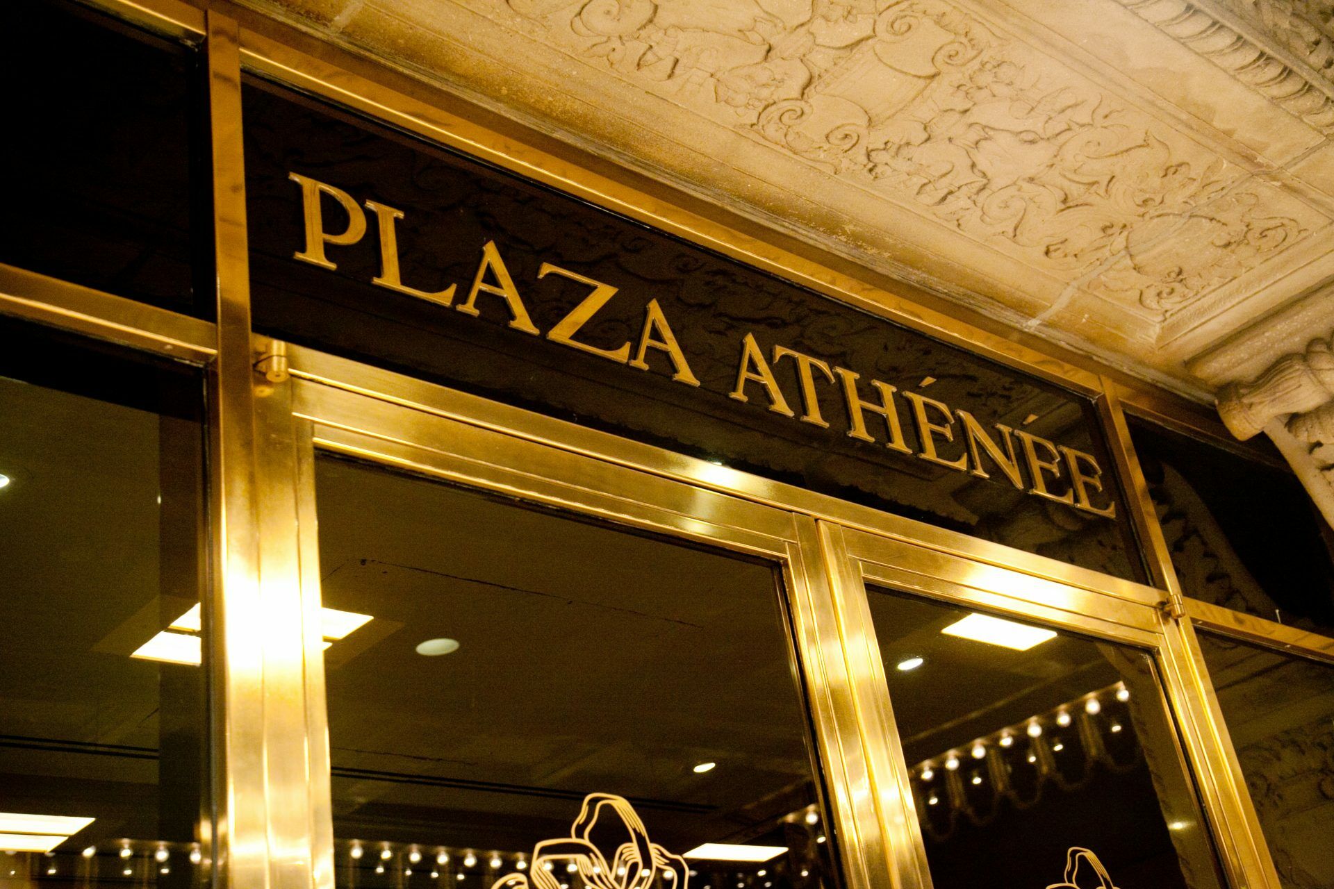 Hotel Plaza Athenee Nowy Jork Zewnętrze zdjęcie